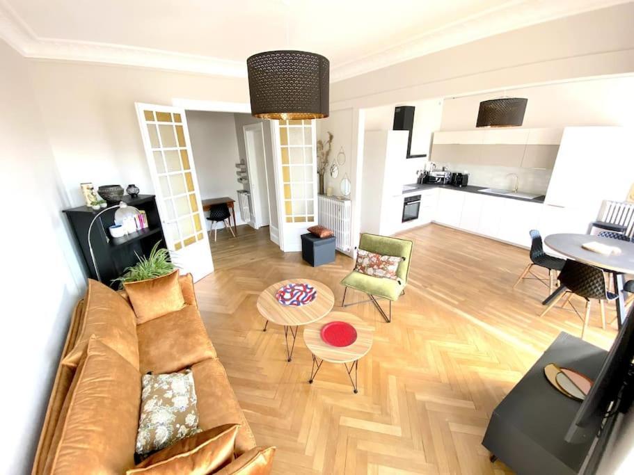 T3 De 73 M2 , Garage , Vue Montagnes Et Chateau Annecy Buitenkant foto