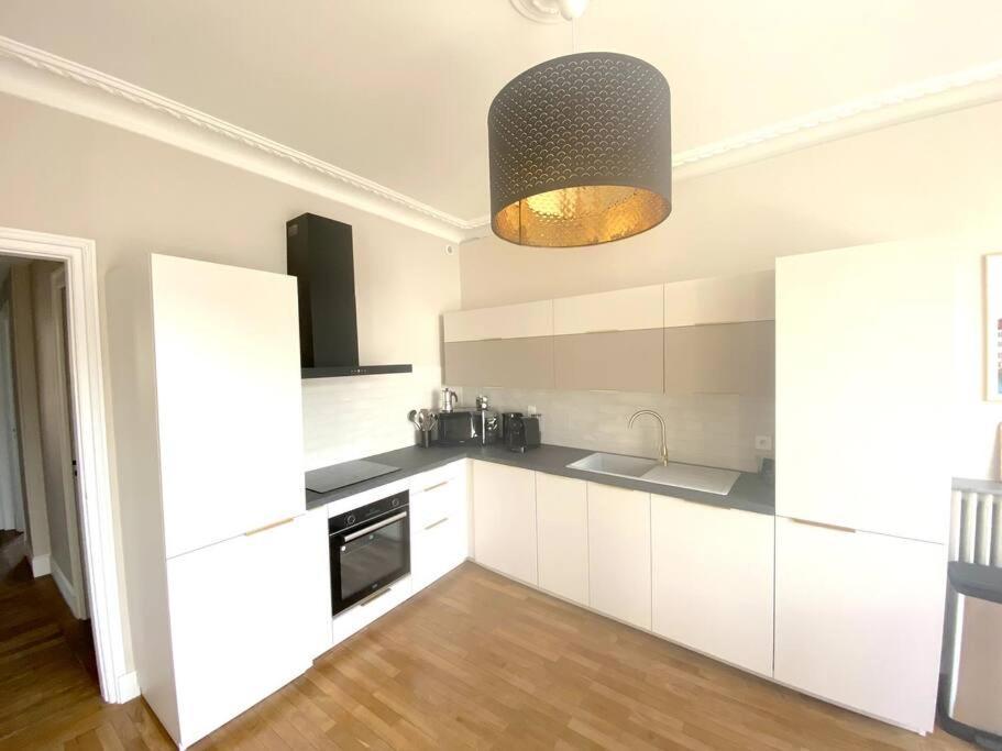 T3 De 73 M2 , Garage , Vue Montagnes Et Chateau Annecy Buitenkant foto
