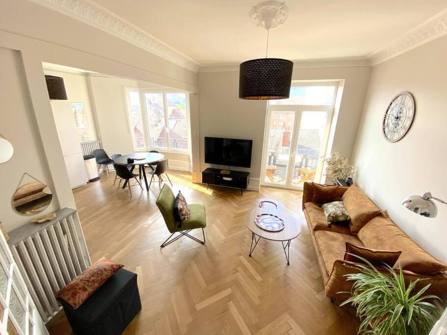 T3 De 73 M2 , Garage , Vue Montagnes Et Chateau Annecy Buitenkant foto